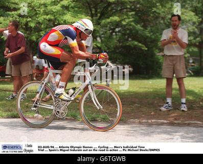 03-AUG-96. Die Olympischen Spiele In Atlanta. Radfahren. Männer: Individuelle Zeitprüfung. Der spanische Miguel Indurain ist in Aktion unterwegs Stockfoto