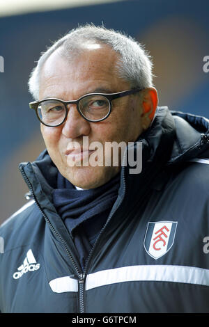 Fußball - Barclays Premier League - West Bromwich Albion gegen Fulham - The Hawthorns. Fulham Manager Felix Magath vor dem Spiel der Barclays Premier League bei den Hawthorns, West Bromwich. Stockfoto