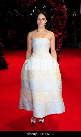Eine Premiere von New York Winters Tale - London. Jessica Brown Findlay bei der Premiere Von A New York Winter's Tale im Odeon Kensington, London. Stockfoto