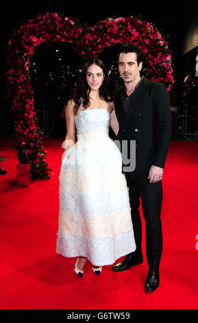 Jessica Brown Findlay (links) und Colin Farrell bei der Premiere VON A New York Winter's Tale im Odeon Kensington, London. Stockfoto