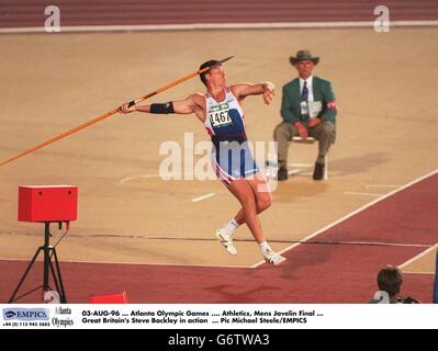 03-AUG-96 ... Atlanta Olympische Spiele .... Leichtathletik, Herren Javelin Finale ... Der britische Steve Backley in Aktion Stockfoto