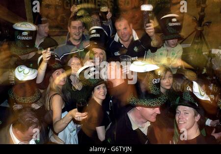 St. Patricks Day feiern - London Stockfoto