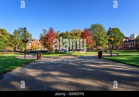 Park Square ist ein georgischer öffentlicher Platz in Leeds, es ist einer der vier bemerkenswerte Plätze im Stadtzentrum von Leeds. Stockfoto