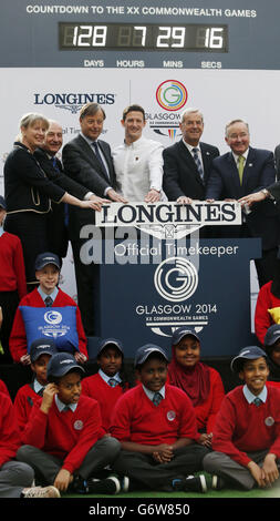 Sport - offizielle Glasgow 2014 Countdown Uhr Einschalten - Glasgow Central Station Stockfoto