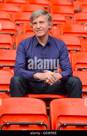 Fußball - Charlton Athletic - Roland Duchatelet Pressekonferenz - The Valley. Roland Duchatelet, Inhaber von Charlton Athletic, spricht während einer Pressekonferenz im Valley. Stockfoto