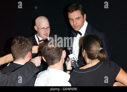 Matt Lucas und David Walliams während der British Academy Television Awards (BAFTA) - gesponsert von Radio Times - im Grosvenor House Hotel in Park Lane, im Zentrum von London. Stockfoto