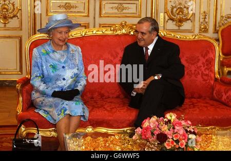 Royalty - Königin Elizabeth II Staatsbesuch in Frankreich Stockfoto