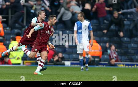 Danny ings von Burnley feiert das zweite Tor während des Spiels der Sky Bet Championship in Ewood Park, Blackburn. Stockfoto