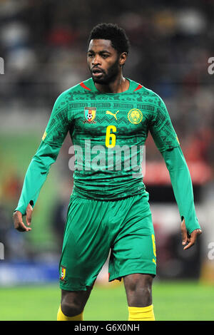 Fußball - Internationale Freundschaften - Portugal gegen Kamerun - Estadio Dr Magalhaes Pessoa. Alex Song, Kamerun Stockfoto