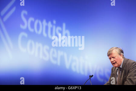 Ken Clarke spricht auf der Konferenz der Scottish Conservative Party 2014 im Edinburgh International Conference Centre in Edinburgh. Stockfoto