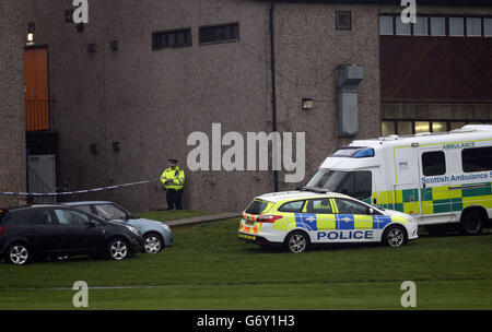 Die Polizei der Liberton High School in Edinburgh starb, nachdem eine Mauer in der Schule auf sie einstürzte. Stockfoto