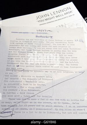 Schriften, Texte und Gedichte des verstorbenen John Lennon werden im Rahmen eines Verkaufs seiner Zeichnungen, Gedichte und Prosa am 4. Juni in New York in Sothebys Auktionshaus in London gezeigt. Stockfoto