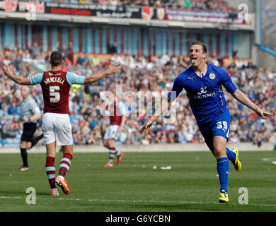 Fußball - Sky Bet Championship - Burnley / Leicester City - Turf Moor. Chris Wood von Leicester City feiert das zweite Tor während des Sky Bet Championship-Spiels in Turf Moor, Burnley. Stockfoto