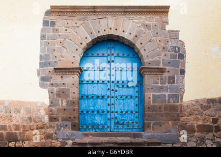 Eingang des Tempels von San Blas in der Stadt Cusco, Peru Stockfoto