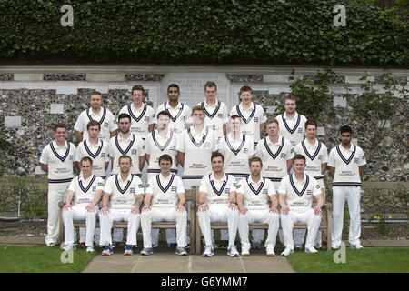 Middlesex-Teamgruppe (hintere Reihe, links-rechts) Adam Rossington, Harry Podmore, Gurjit Sandhu, Tom Helm, Ollie Wilkin, Paul Stirling (mittlere Reihe, links-rechts) Ryan Higgins, Cameron Steel, Andrew Balbirnie, Toby Roland-Jones, Ollie Rayner, James Harris, Sam Robson, John Simpson, Ravi Patel (vordere Reihe, links-rechts), Neil Dexter, Tim Gagn, Tim Murel Dawid Malan, Joe Denly Stockfoto