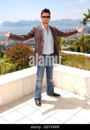 Dave Berry über MTV TRL im Le Palais Oriental im Rahmen der 57. Filmfestspiele von Cannes in Frankreich. Stockfoto