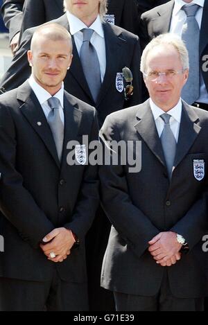 England-Kader verlassen für Portugal Euro 2004 Stockfoto