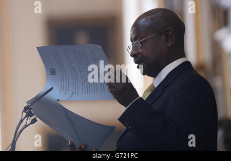 Der ugandische Präsident Yoweri Kaguta Museveni spricht beim Uganda Business Forum im Lancaster House in London. Stockfoto