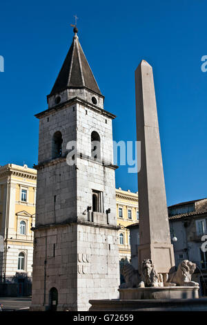 Glockenturm der Kirche Santa Sofia Benevento, Archäologisches Museum, Unesco World Heritage Site, Kampanien, Italien, Europa Stockfoto