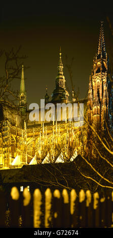 St. Vitus Cathedral an einem Wintertag ist Prag, Tschechische Republik, Europa Abend, Stockfoto