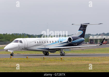 Embraer EMB-135BJ Legacy 600 OE-IBK am Farnborough Airport Stockfoto