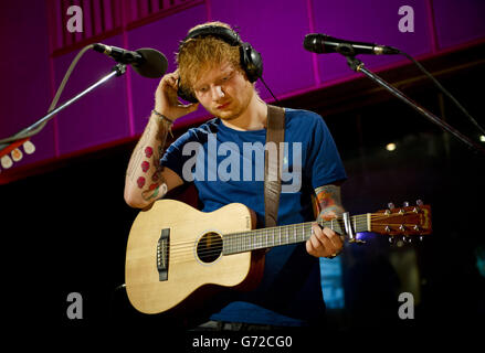 Ed Sheeran Radio 1 Sitzung - London Stockfoto