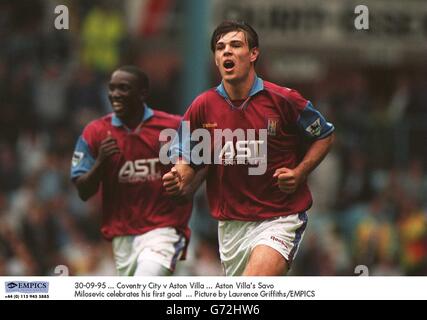 30-09-95, Coventry City / Aston Villa, Savo Milosevic von Aston Villa feiert sein erstes Tor, Picture by Laurence Griffiths/EMPICS Stockfoto