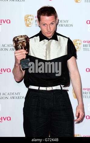 Sean Harris mit dem Leading Actor Award für Southcliffe bei den Arqiva British Academy Television Awards 2014 am Theatre Royal, Drury Lane, London. Stockfoto