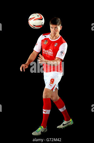 Fußball - Sky Bet League One - Rotherham United Play Off Feature 2013/14 - New York Stadium. Alex Revell, Rotherham United Stockfoto