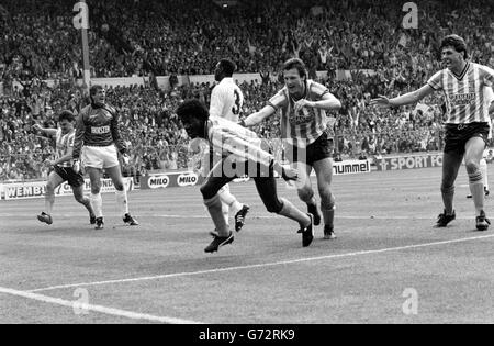 Fußball - FA-Cup - Finale - Tottenham Hotspur gegen Coventry City - Wembley-Stadion Stockfoto