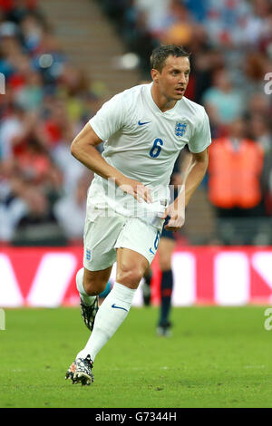 Fußball - WM 2014 - freundlich - England gegen Peru - Wembley Stadium. Phil Jagielka, England Stockfoto