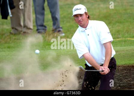 Australian Brett Rumford, spielt aus einem Bunker auf dem letzten Loch, bevor bogeying das Loch, um sechs unter Par, in der ersten Runde der Nissan Irish Open, im County Louth Golf Club, Baltray, Co Louth, Irland. Stockfoto