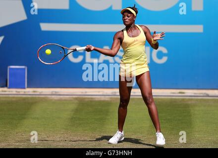 Sloane Stephens aus den USA im Kampf gegen Alison Riske aus den USA während der AEGON Classic im Edgbaston Priory Club, Birmingham. Stockfoto