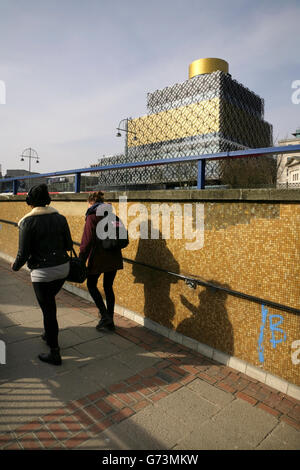 Die Bibliothek von Birmingham, UK, im Jahr 2013 eröffnet und von Francine Houben von Mecanoo Architecten entworfen. Stockfoto