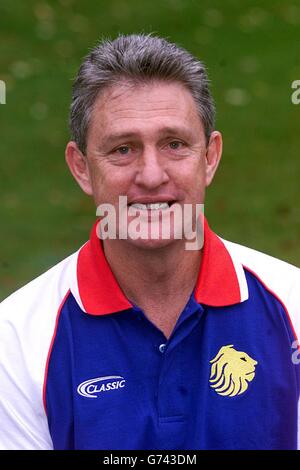David Waite, Trainer der Rugby League Mannschaft in Großbritannien, der ab Sonntag, 11. November 2001 in drei Testspielen Australien spielen wird. Stockfoto