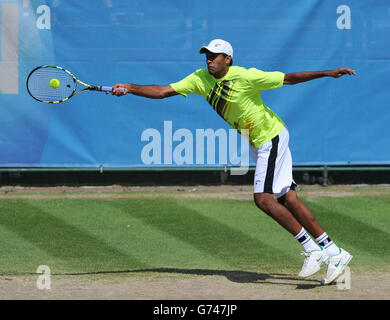 Der US-Amerikaner Rajeev RAM im Einsatz gegen den Australier Samuel Groth während der AEGON Nottingham Challenge im Nottingham Tennis Center, Nottingham. Stockfoto