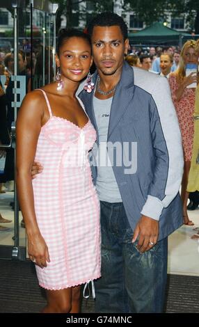 Alesha Dixon von Misteeq und Harvey von so Solid Crew kommen zur UK-Premiere von I, Robot auf dem Odeon Leicester Square im Zentrum von London. Stockfoto