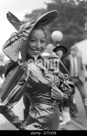 Horse Racing - Royal Ascot - Ladies' Day - Berkshire Stockfoto