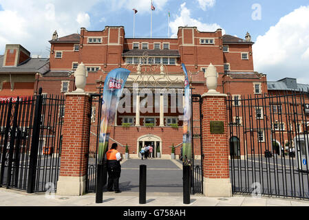 Cricket - LV= County Championship - Division Two - Day Three - Surrey V Leicestershire - The Kia Oval. Ein Blick auf das Hobbs Gate Stockfoto