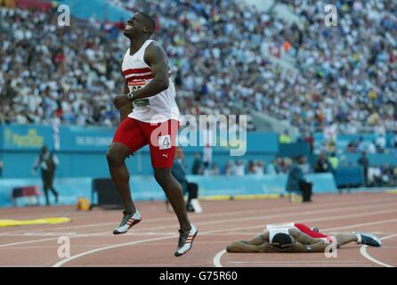 100-m-final - Englands Lewis Francis (R) & Kammern Stockfoto