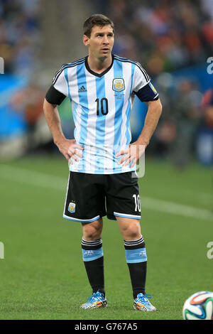 Fußball - FIFA Fußball-Weltmeisterschaft 2014 - Halbfinale - Niederlande / Argentinien - Arena de Sao Paulo. Der Argentinier Lionel Messi beim Halbfinale der FIFA-Weltmeisterschaft in der Arena de Sao Paulo, Sao Paulo, Brasilien. Stockfoto