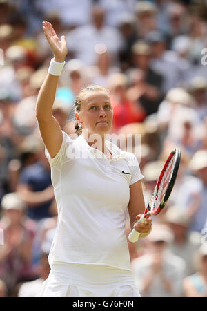 Tennis - Wimbledon Championships 2014 - Day Eleven - The All England Lawn Tennis and Croquet Club. Petra Kvitova, die tschechische Nationalin, feiert in ihrem Halbfinale den Sieg über Lucie Safarova Stockfoto