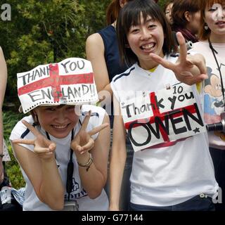 England-Ausfahrt japanischen fans Stockfoto