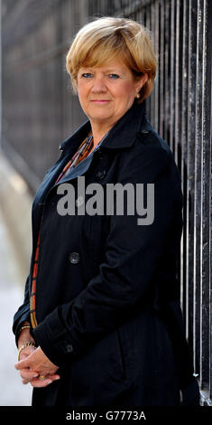 The RT Hon Lady Justice Hallett DBE Vice President of the Court of Appeal (Criminal Division) an den Royal Courts of Justice im Zentrum von London. Stockfoto