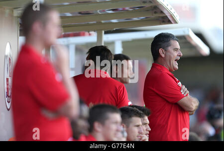 Fußball - vor der Saison freundlich - Crawley Town V Fulham - Broadfield Stadium. John Gregory, Stadtmanager Von Crawley Stockfoto