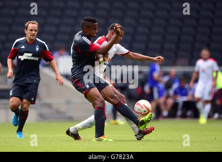 Fußball - vor der Saison freundlich - MK Dons / Nottingham Forest - Stadion MK. Michael Mancienne von Nottingham Forest in Aktion Stockfoto