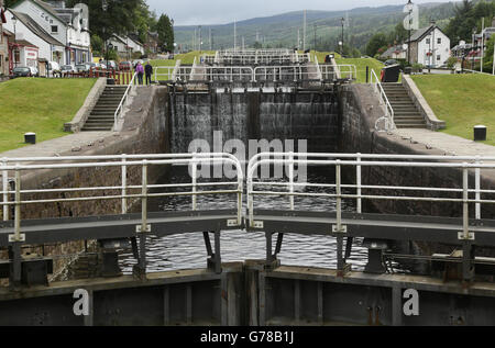 Schleusen auf dem Caledonian Canal in Fort Augustus, in den Highlands von Schottland. DRÜCKEN Sie VERBANDSFOTO. Bilddatum: Montag, 14. Juli 2014. Bildnachweis sollte lauten: Yui Mok/PA Wire Stockfoto