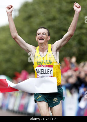 Der Australier Michael Shelley gewinnt den Marathon der Männer während der Commonwealth Games 2014 in Glasgow. Stockfoto