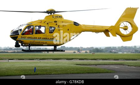 Prinz William zum Luft-Krankenwagen-Piloten ausbilden Stockfoto