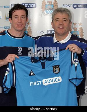 Robbie Fowler unterschreibt bei Manchester City Stockfoto